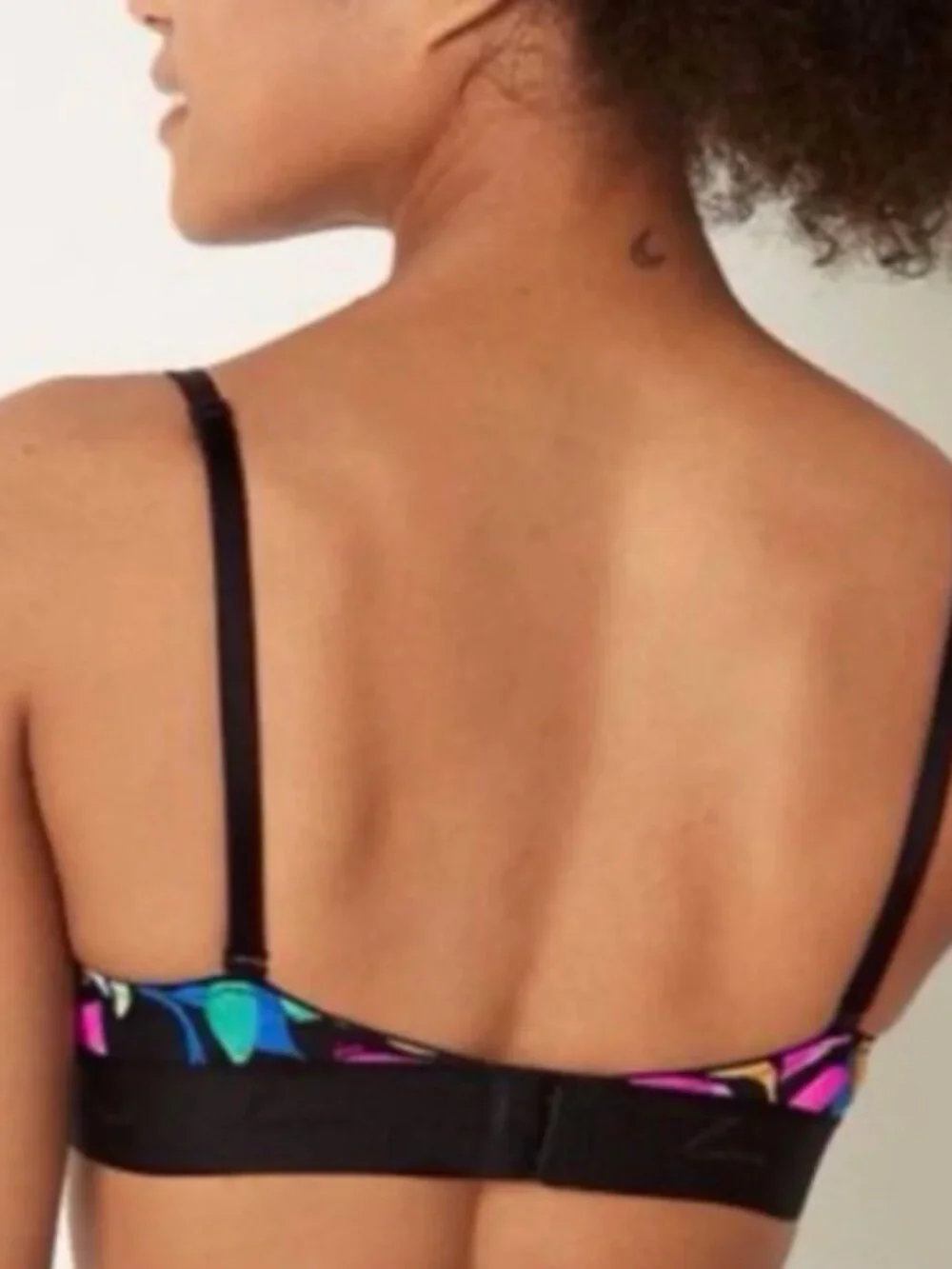 VS PINK Wear Everywhere Wireless Lightly Lined Bra Green Tropical (32A) EUC